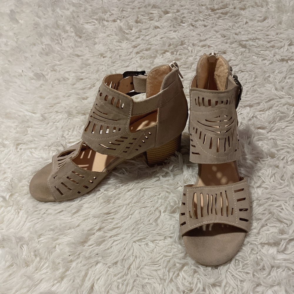 Brand new heeled dress sandals